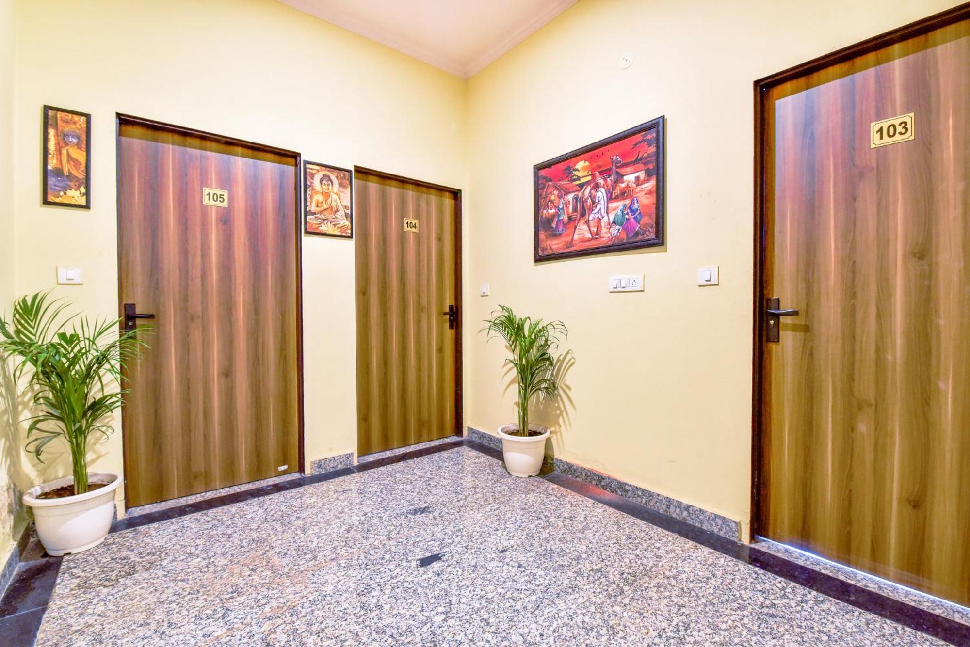 ג'איפור Hotel G M I, Sikar Road מראה חיצוני תמונה