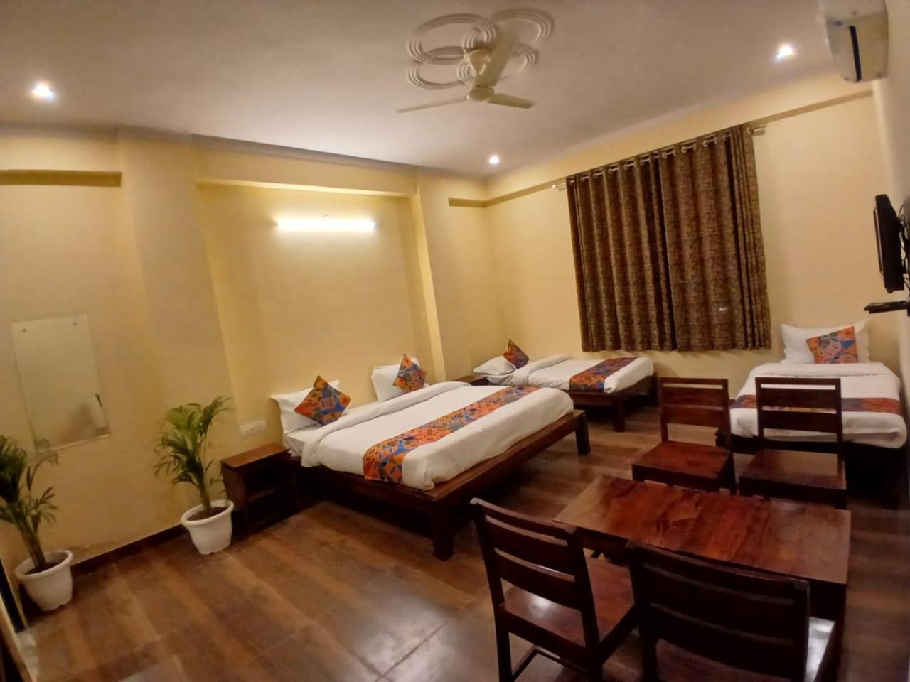 ג'איפור Hotel G M I, Sikar Road מראה חיצוני תמונה