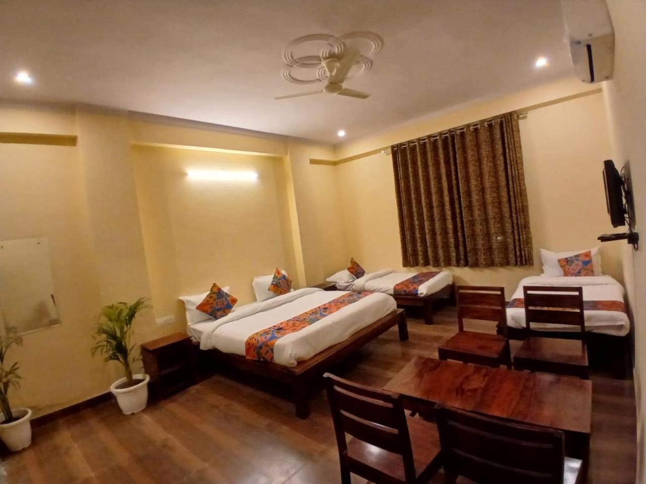 ג'איפור Hotel G M I, Sikar Road מראה חיצוני תמונה