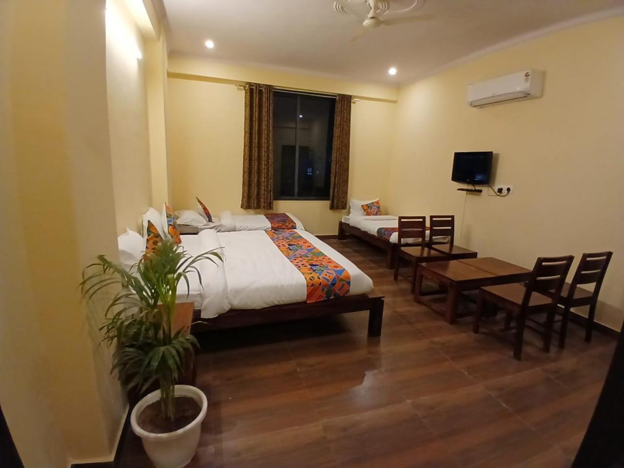 ג'איפור Hotel G M I, Sikar Road מראה חיצוני תמונה