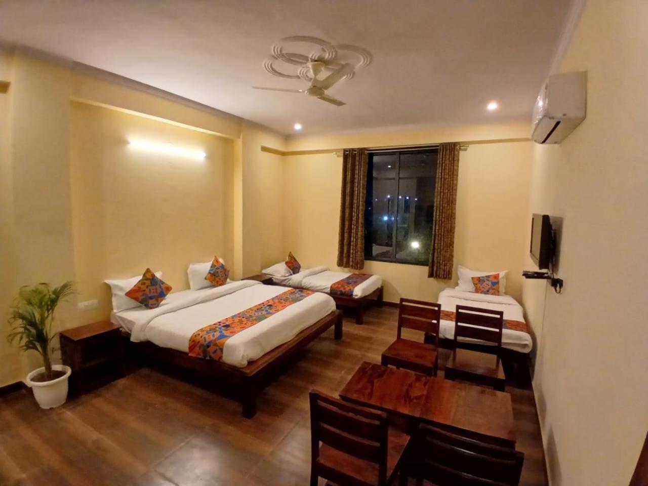 ג'איפור Hotel G M I, Sikar Road מראה חיצוני תמונה